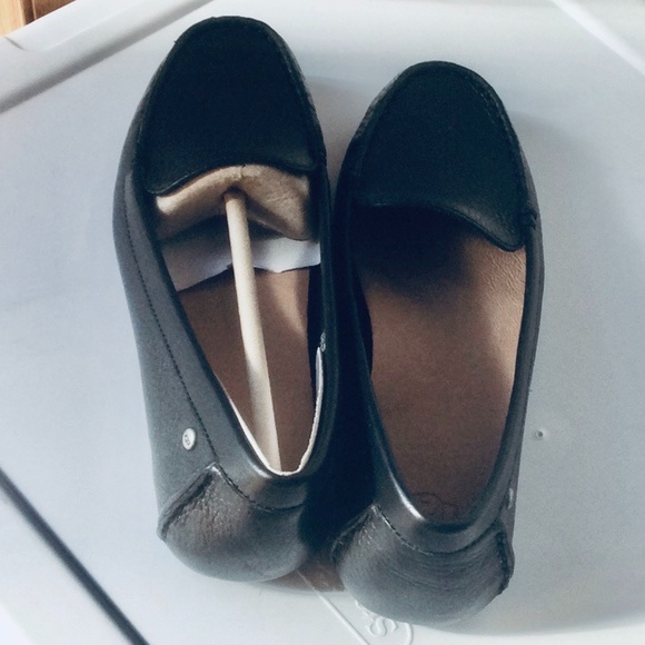 NIB ! UGG Driving Mocassin - Picture 4 of 8